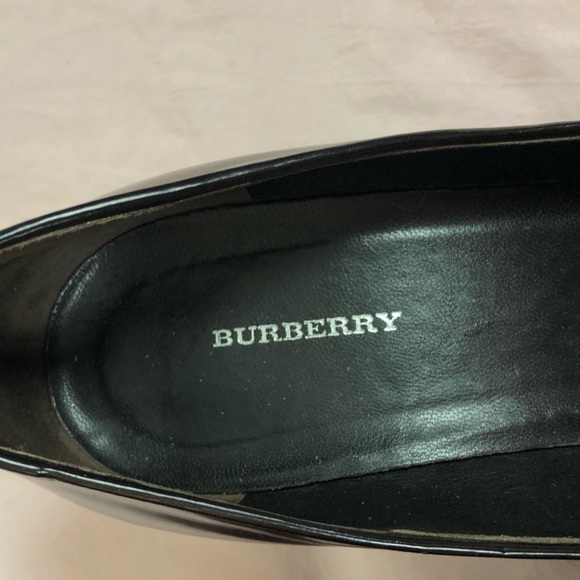 Burberry Gingham Pointed Toe Heels - Picture 5 of 7